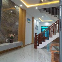 Siêu Hời! Bán Nhà 3 Phòng Ngủ+ 2 Wc 100M2 Chỉ 925 Triệu Tại Đường Huỳnh Văn Cù, Thủ Dầu Một, Bình Dương