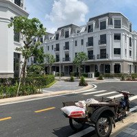 Gấp Bán Căn Liên Kế Amelie Villa Phú Mỹ Hưng, Th2, 120M2, Giá Thương Lượng Mạnh. Gọi Hiền Xem Nhà.