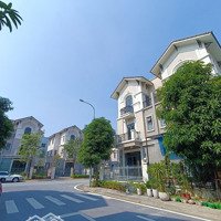 Duy Nhất 1 Căn Villa 135M2 Nhà Hướng Nam Giá Rẻ Kđt Centa City