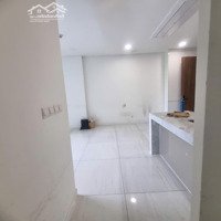 Cần Bán Nhanh Căn 2 Phòng Ngủ View Cây Xanh Mát Mẻ Nhìn Q1 - Giá Bán 5,3 Tỷ Rẻ Hơn Thị Trường 350 Triệu