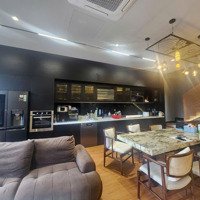 - Nhỉnh Nhẹ 11 Tỷ - Biệt Thự Đẹp 3 Tầng - Full Nội Thất - Đường 10M5.