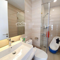 Cho Thuê Orchard Parkview Nhà Mới Ở Ngay Siêu Đẹp Tầng Cao Gần Sân Bay 3 Phòng Ngủ2Wc