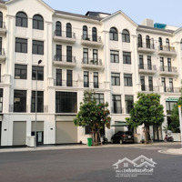 Bán Nhà Phố Tại Vinhomes Grand Park, Giá Bán 18 Tỷ, Diện Tích 126M2 Sổ Hồng Công Chứng