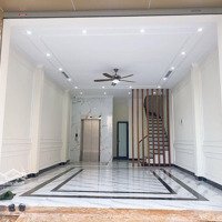 Bán Nhà Phương Canh,Trịnh Văn Bô, Thang Máy, Oto,Diện Tích42M2, 4T, Giá Bán 8,3Tỷ.lh Ngay E Tùng 0964234476