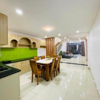 Cuối Năm Cần Ra Hàng Gấp Thu Hồi Vốn Bán Nhà Đ.sư Vạn Hạnh,P.12,Q.10.Giá:3,26Tỷ.56M2. Liên Hệ:0906527091