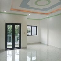 Nhà 1 lầu 1 trệt 2.7 tỷ/89m2 , sân ô tô, đường nhựa 6m