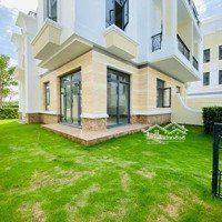 Villa Song Lập Verosa Park,Diện Tích17X14M, Nhà Thô Sân Vườn Rộng, Đường 20M, Sổ Hồng Sẵn, Giá Bán 28 Tỷ