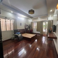 Hẻm 2 Xe Đụng Nhau - Khu Đường D Phường 25 Bình Thạnh .Dt :7,5 X 12M.cn :88M2. Giá Bán 20,5 Tỷ.
