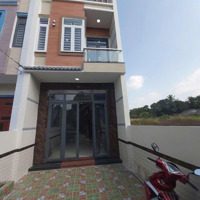Bán Nhà Hoàn Công Dĩ An Gần Ql1K
