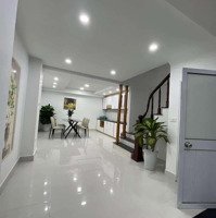 Bán Nhà Lê Quang Đạo .Mt 4,5M X 6 Tầng .Giá Chỉ 7.Xty. Ngõ Thông , Oto Qua Nhà. Kinh Doanh