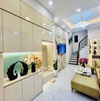 Nhà Lô Góc Kinh Doanh Tốt Ô Tô Đỗ Gần Trường Học Bệnh Viện Bạch Mai