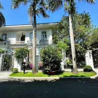 Cho Thuê Villa Mỹ Quang, Phú Mỹ Hưng, Quận 7, Nhà Đẹp, Rộng Thoáng, 357M2