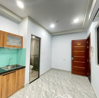 Căn Phòng Dịch Vụ Cao Cấp Giá Sinh Viên, Thuận Tiện Đi Lại