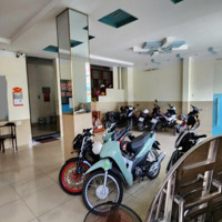 Bán Khách Sạn 10X20M Thu Nhập 80 Triệu/Tháng Ngay Vincom Dĩ An, P. Dĩ An