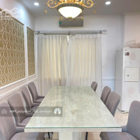 Cho Thuê Biệt Thự Sân Vườn Phú Mỹ Hưng, Cạnh Công Viên, Đầy Đủ Nội Thất,4 Phòng Ngủ, Chỉ 40 Triệu/Tháng