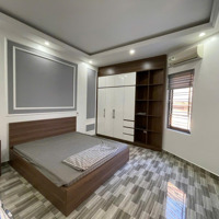 Cho Thuê Nhà Lô Góc Văn Cao, Diện Tích: 70M2, 5 Phòng Ngủ Khép Kín, Nội Thất Cao Cấp