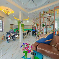 Cho Thuê Nhà Lô Góc Văn Cao, Diện Tích: 70M2, 5 Phòng Ngủ Khép Kín, Nội Thất Cao Cấp