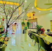 Cho Thuê Nhà Lô Góc Văn Cao, Diện Tích: 70M2, 5 Phòng Ngủ Khép Kín, Nội Thất Cao Cấp