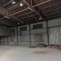 Cho Thuê Kho Xưởng Quận 7Diện Tích200M2 Vách Tường Xây Thoáng Mát, Kiên Cố