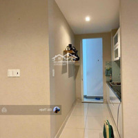 Căn Sky Center Phổ Quang, 2 Phòng Ngủ- 2 Vệ Sinh74M2, Giá Bán Chỉ 4.360 Tỷ Bao Gồm Thuế Phí Full Nội Thất