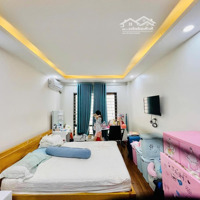 7,5 Tỷ 30M 5 Tầng Ngõ 3 Gác - Nở Hậu - Nhà Đủ Công Năng- 30 M Ô Tô Tránh- Khương Hạ Thanh Xuân