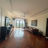 Cho Thuê Biệt Thự Sang Chảnh View Hồ Tp Giao Lưu.diện Tích200M2 Xd 160M2 X 4 Tầng,Mặt Tiền15M. Giá 75 Triệu/Th