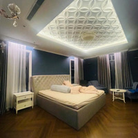 Bán Biệt Thự Song Lập 100M2 Phố Hoàng Quốc Việt - Gara Oto - Bảo Vệ 24/7 - Nội Thất Đỉnh - An Sinh