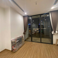 Hàng Hot. Cho Thuê Căn Hộ 2 Ngủ 76M2 Đồ Cơ Bản Vinhomes Skylake Giá Bán 19 Triệu. Liên Hệ: 0917748822