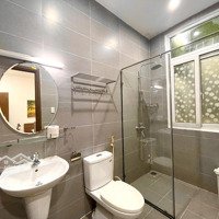 Trống Phòng Full Nội Thất, Thang Máy Ngay Ngã Tư Phú Nhuận