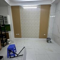 Bán nhà Kim Mã 36m2 nhà đẹp oto đỗ cổng mặt ngõ thông 5.1 tỷ