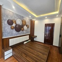 Nhà Phố Hoàng Nhà Mới Đẹp -Ngõ Thông -Vài Bước Ô Tô Đỗ 35M2 *5 Tầng *4M Mặt Tiền