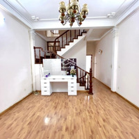 Bán Nhà - Hoàng Quốc Việt - Cầu Giấy 65M2_5Tầng_Mt4.5M - Phân Lô Ô Tô Tránh Kinh Doanh