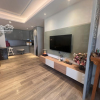 Bán 3 Phòng Ngủ 2 Vệ Sinh-Diện Tích102M2 Có Hđmb, Chung Cư Garden Gate Full Nội Thất View Thành Phố, Lm81