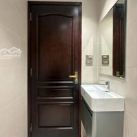 Bán Nhà Đường 800A 55M Cầu Giấy Có Thang Máy