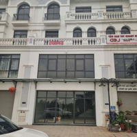 Cho Thuê Shophouse Vị Trí Cực Đẹp, Thích Hợp Làm Cửa Hàng, Văn Phòng, Mặt Đường Lớn, Ht Cả Căn