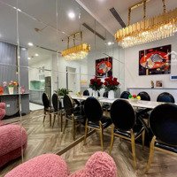 Tại Sao Phải Mua Vinhomes Metropolis - Liễu Giai Giá Đắt Trong Khi Tôi Có Quỹ Căn Giá Rẻ?