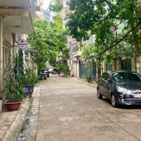 Bán Nhà Riêng Đường Minh Khai, 7,5 Tỷ Vnd, 40M2, Ô Tô Đỗ Cổng - Ba Bước Ra Phố Minh Khai