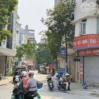 BÁN NHÀ ĐỘI CẤN, BA ĐÌNH. 40M, 3 TẦNG GIÁ CHỈ 5,5 TỶ. NGÕ NÔNG, Ở NGAY.