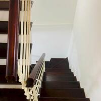 Bán nhà ở 279 Đội cẤn 36m2 x 5 tầng nhà dân xây, sổ đỏ nở hậu như ảnh