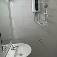 CHO THUÊ Nhà Cách Mạng Tháng Tám, Phường 15, Quận 10 - 4x10m - Trệt 2 lầu - 2pn 3wc