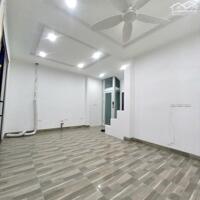 Bán nhà phố Lê Thanh Nghị, Hai Bà Trưng, phân lô, thang máy, ở ngay, 5 tầng 35m2 giá 9.8 tỷ