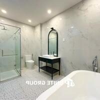 Spacious 2-Bedroom Apartment on Nguyễn Công Hoan, Near Phan Xích Long Food Hub