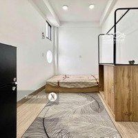 Chính Chủ Cho Thuê Phòng 20M2 Ngay Cầu Tân Thuận