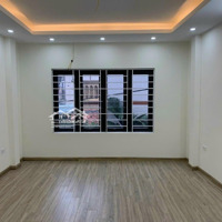 Bán Nhà 5T-45M2- 6 Phòng Ngủngay Sân Bóng Quang Lãm-Phố Xốm.ô Tô 7 Chỗ Vào Cửa.thuận Tiện Cho Thuê