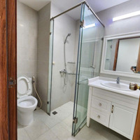 Giá Tốt! Chính Chủ Cần Bán Căn 2 Ngủ, Đủ Đồ Sẵn Về Ở Ngay, Căn Tầng Trung Đẹp Hướng Ban Công Mát Mẻ