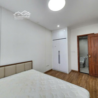 Giá Tốt! Chính Chủ Cần Bán Căn 2 Ngủ, Đủ Đồ Sẵn Về Ở Ngay, Căn Tầng Trung Đẹp Hướng Ban Công Mát Mẻ