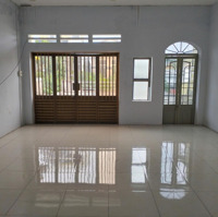 Nhà Cấp 4 97,5M2 (5X19,5) Giá Rẻ View Sông Sg - Ngay Nhà Hàng Dìn Ký Chân Cầu Phú Long