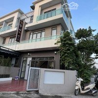 Cho Thuê Shophouse 2 Mặt Tiền Tại Centa City