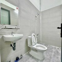 Thuê Ngay Căn Hộ 30m2 Ban Công , Full Nội Thất , Máy Giặt Riêng , Trường Sa , Bình Thạnh