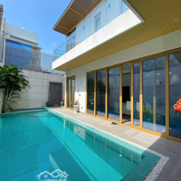 Một Căn Villa Cao Cấp Toạ Lạc Tại Trung Tâm Hải Châu, Đà Nẵng Cho Thuê.